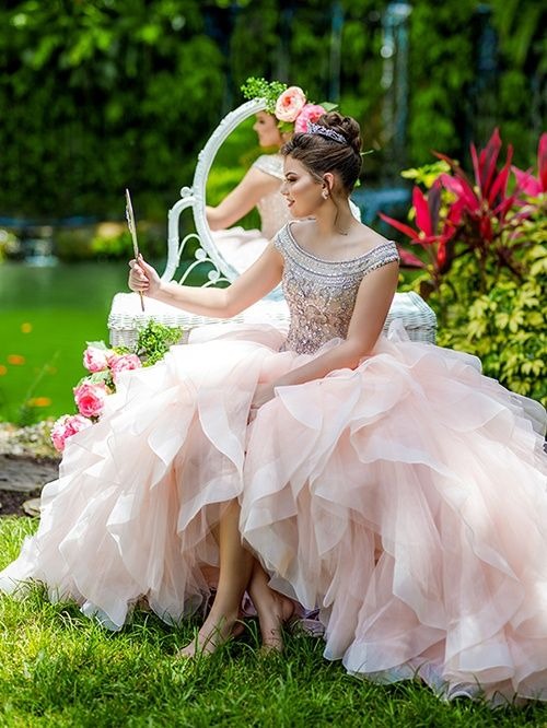 Quinceanera dresses shoot quinceanera picture.jpg
